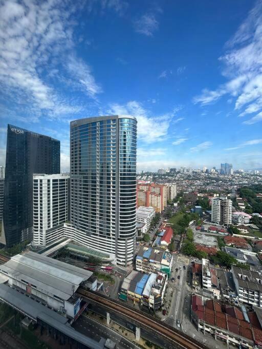 Klsentral-bangsar-midvalley-2-10pax-netflix-balcony-super Fast Internet